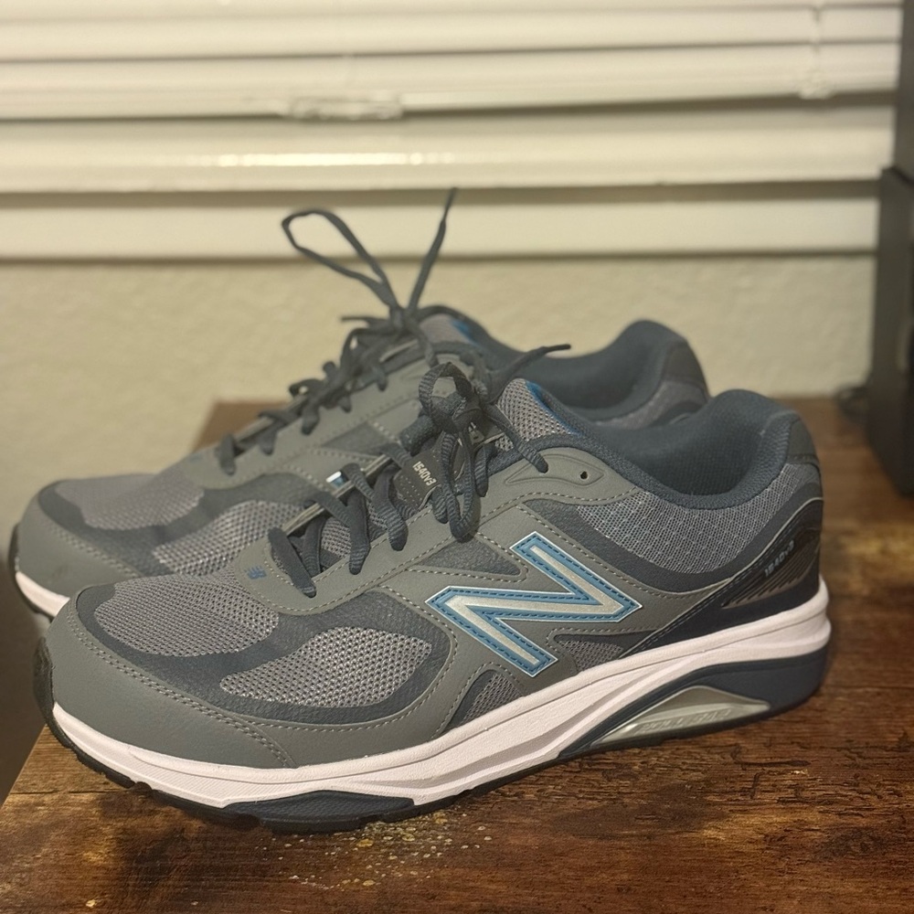 New Balance Men's Blue and Gray Athletic Shoes